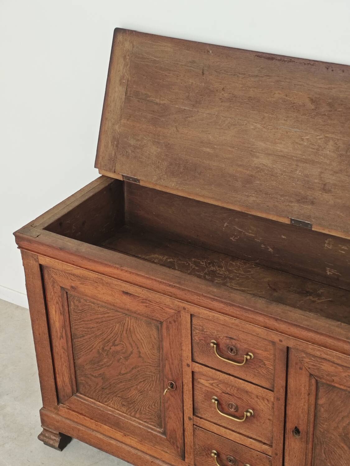 Antique solid wood workbench, dough cabinet from the 18th century.
