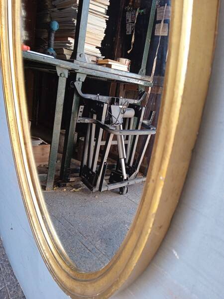 Gilded wood mirror period 1960 oval