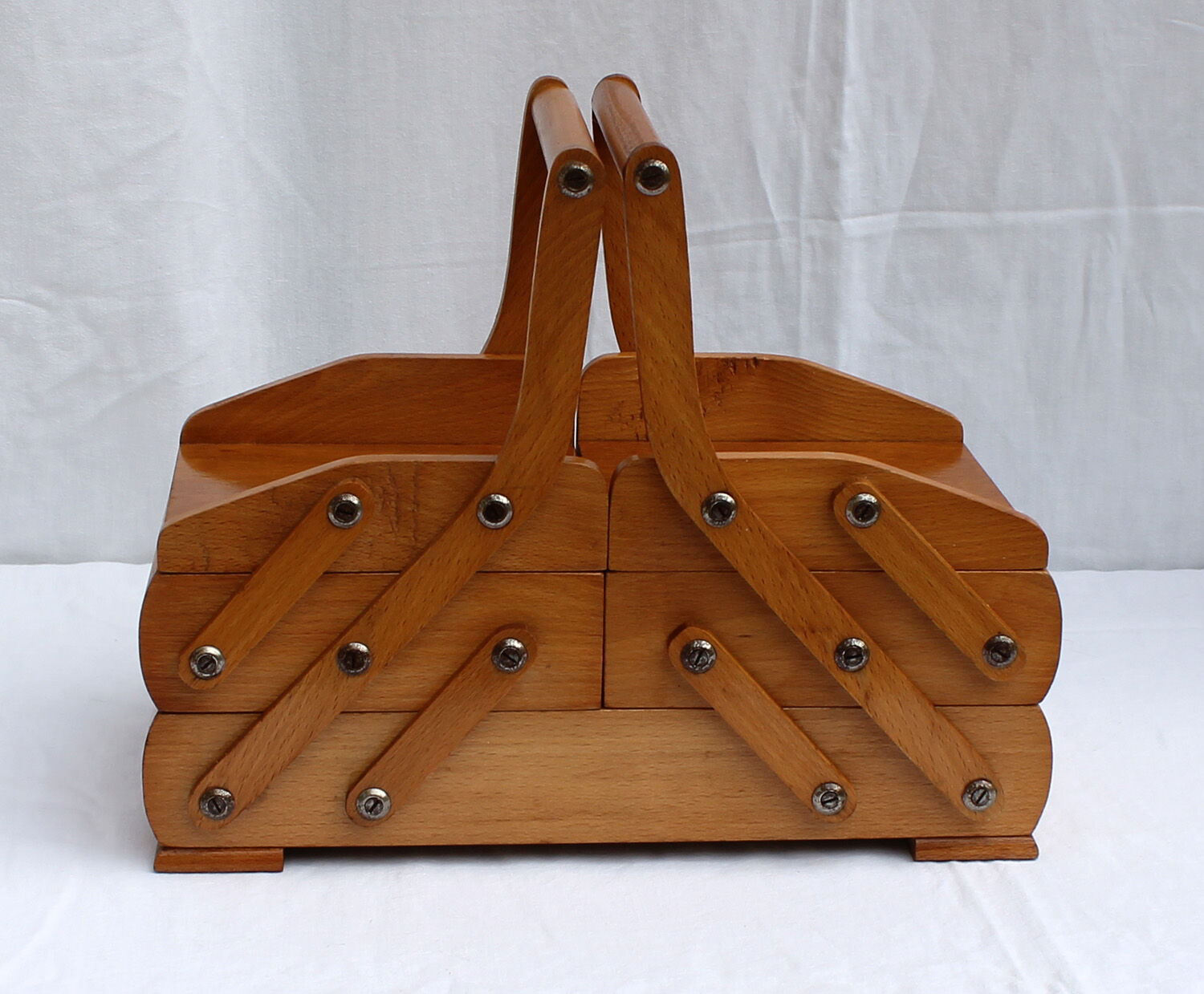 Blond wood sewing case