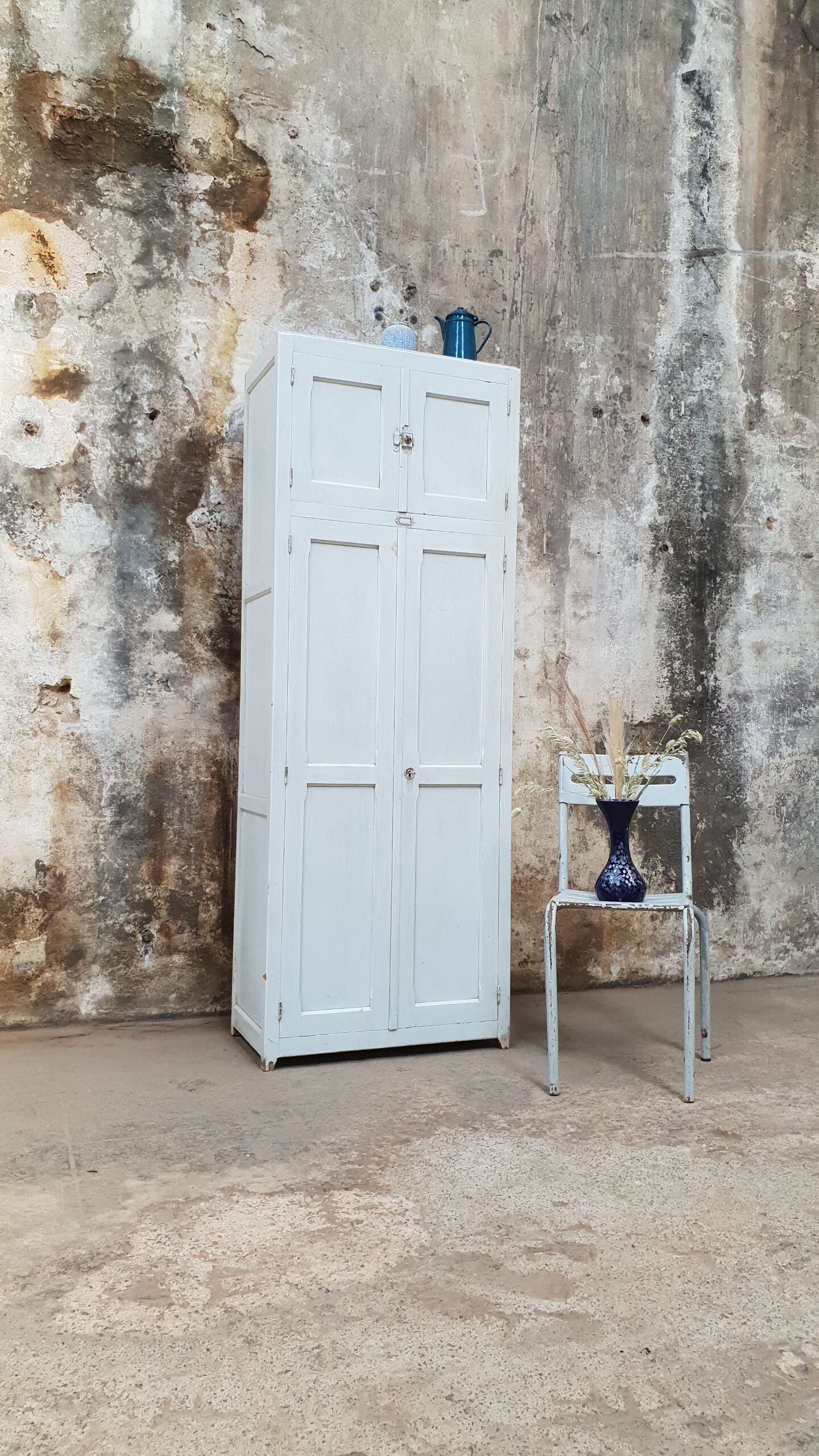 Vintage Parisian wardrobe