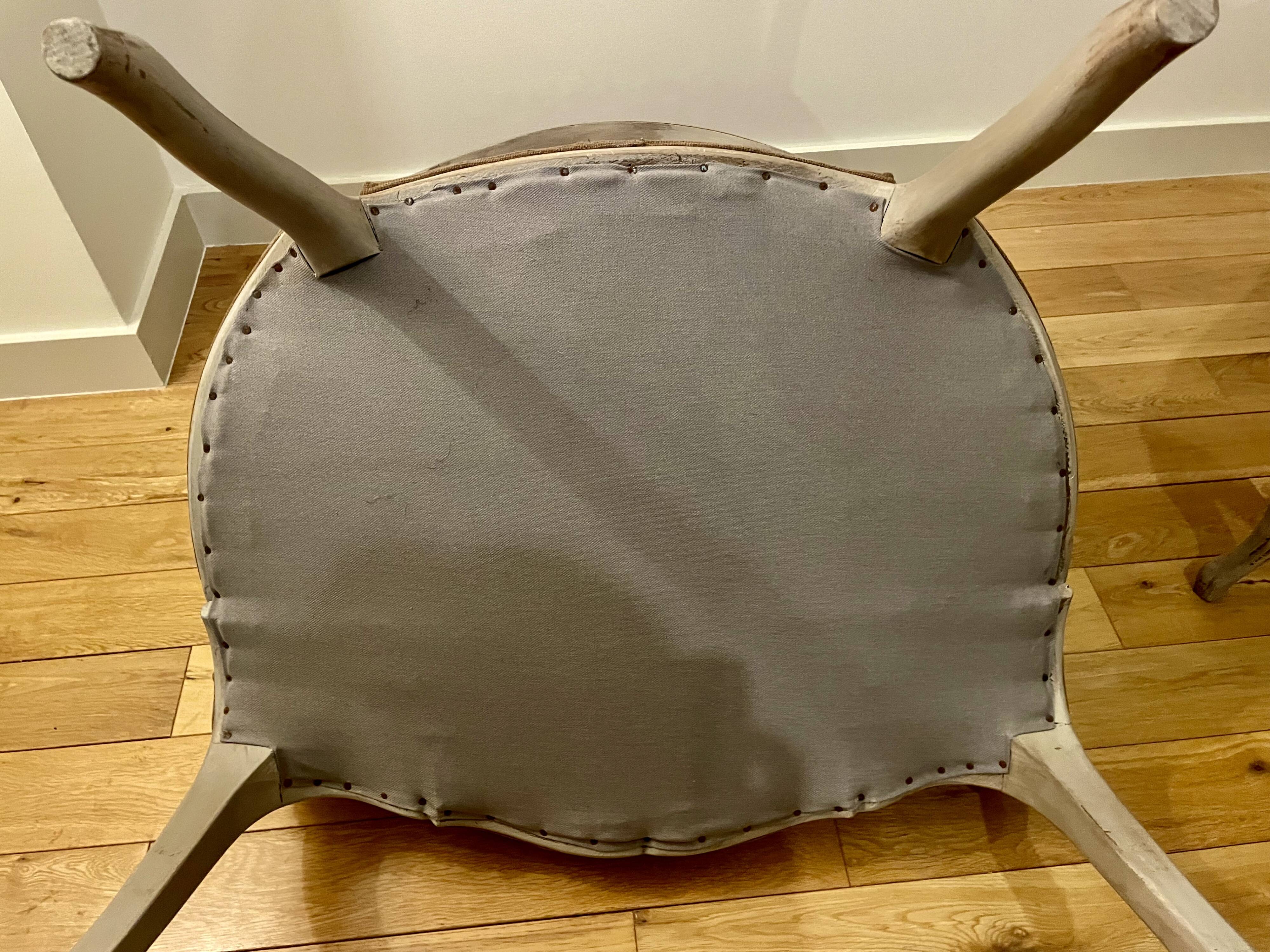 Paire de fauteuils de style Louis XV