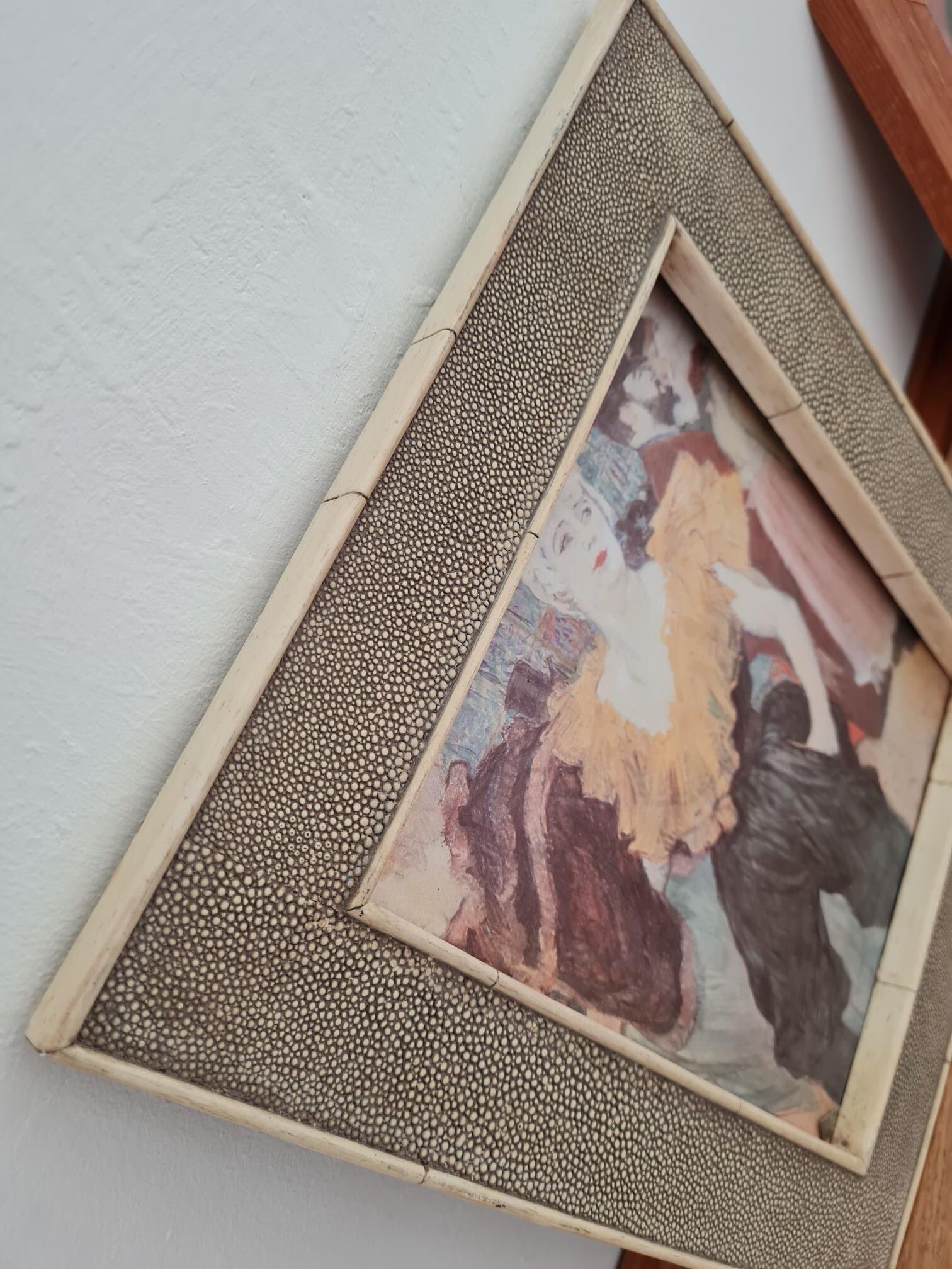 Galuchat frame + wood frame