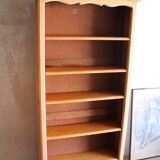 Bibliothèque ancienne en bois massif