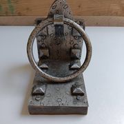 Serres livres style médiéval poignée de porte ancienne
