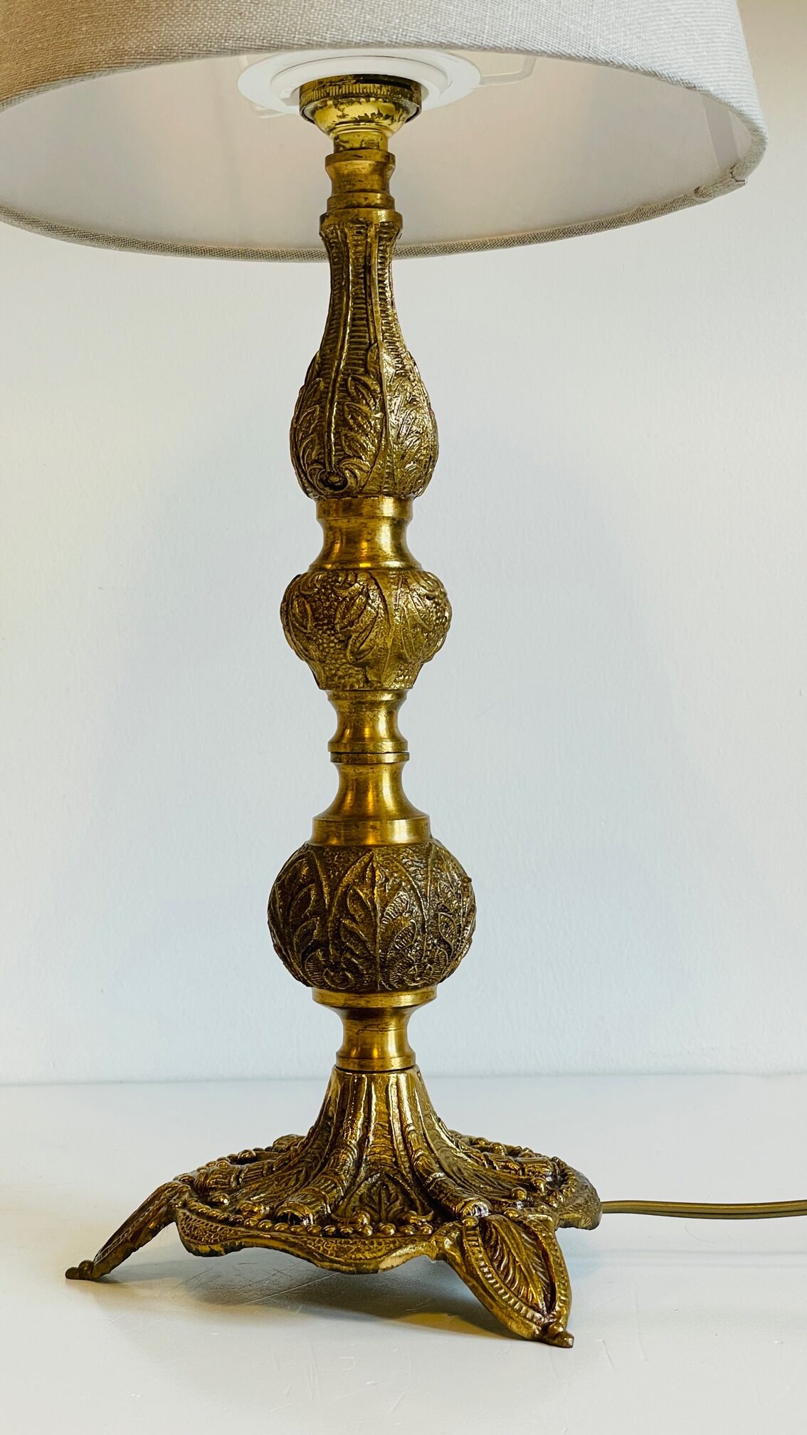 Lamp in brass solid and fabric