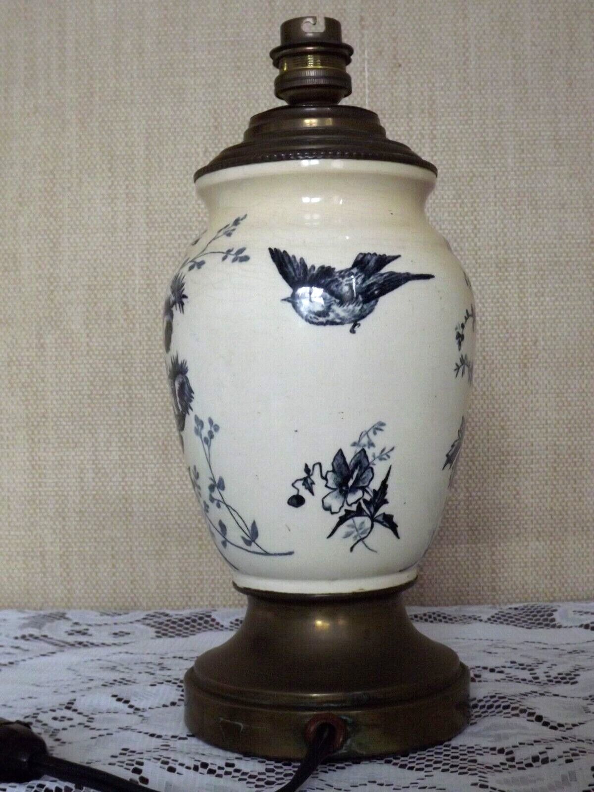 Lampe de table en porcelaine et laiton