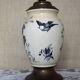 Lampe de table en porcelaine et laiton