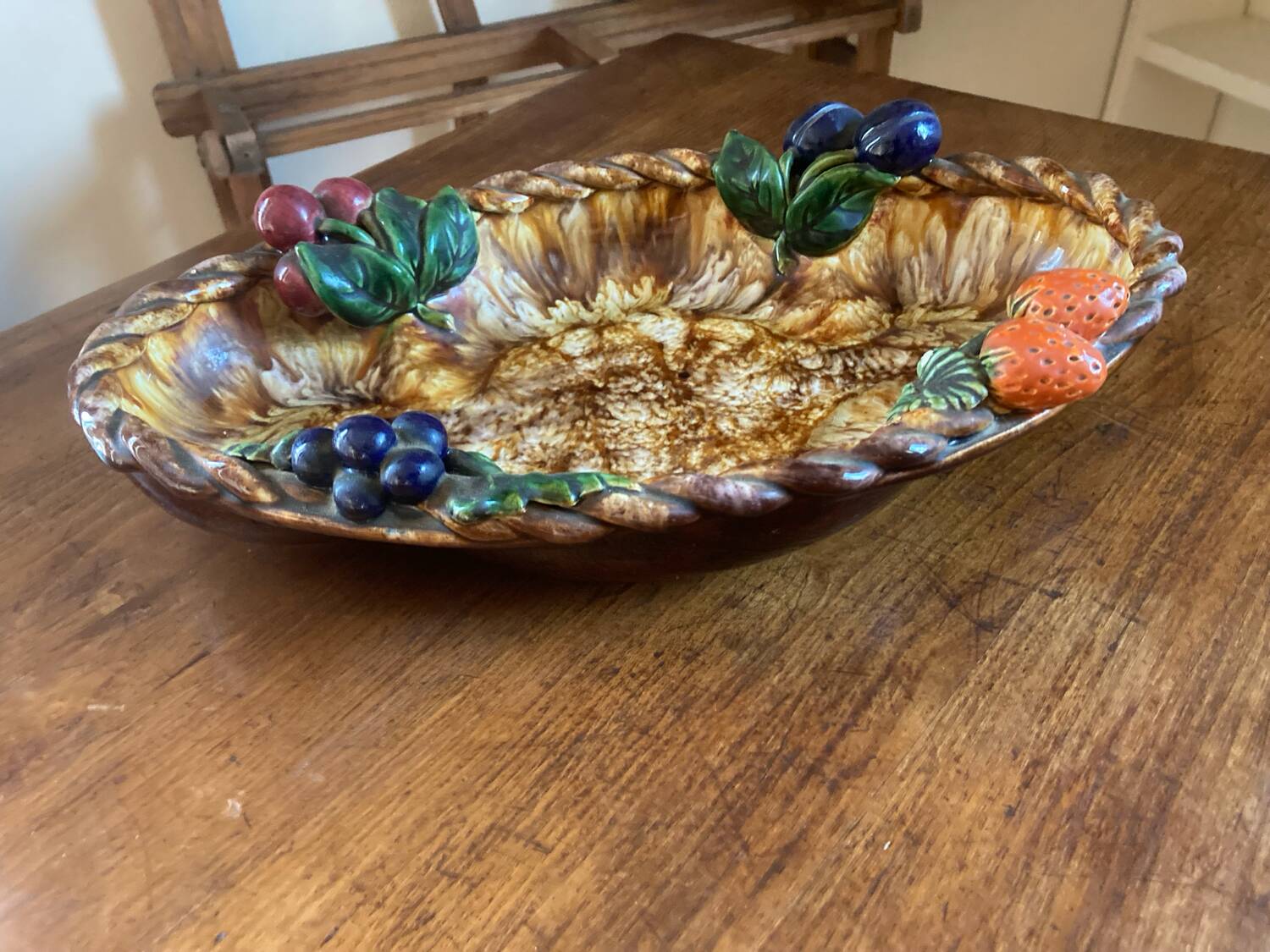Fruit dish
