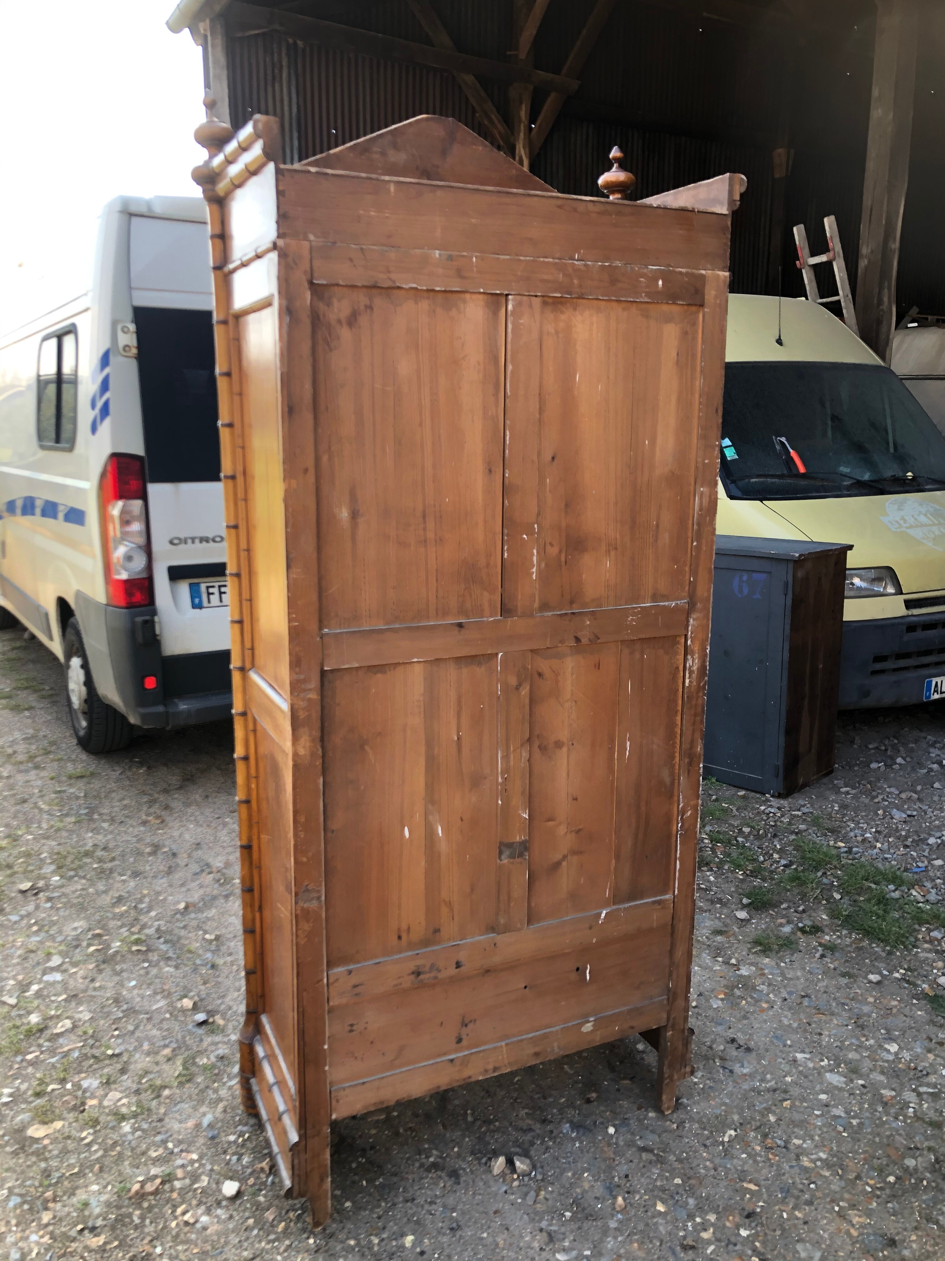 Armoire parisienne imitation bambou  1950