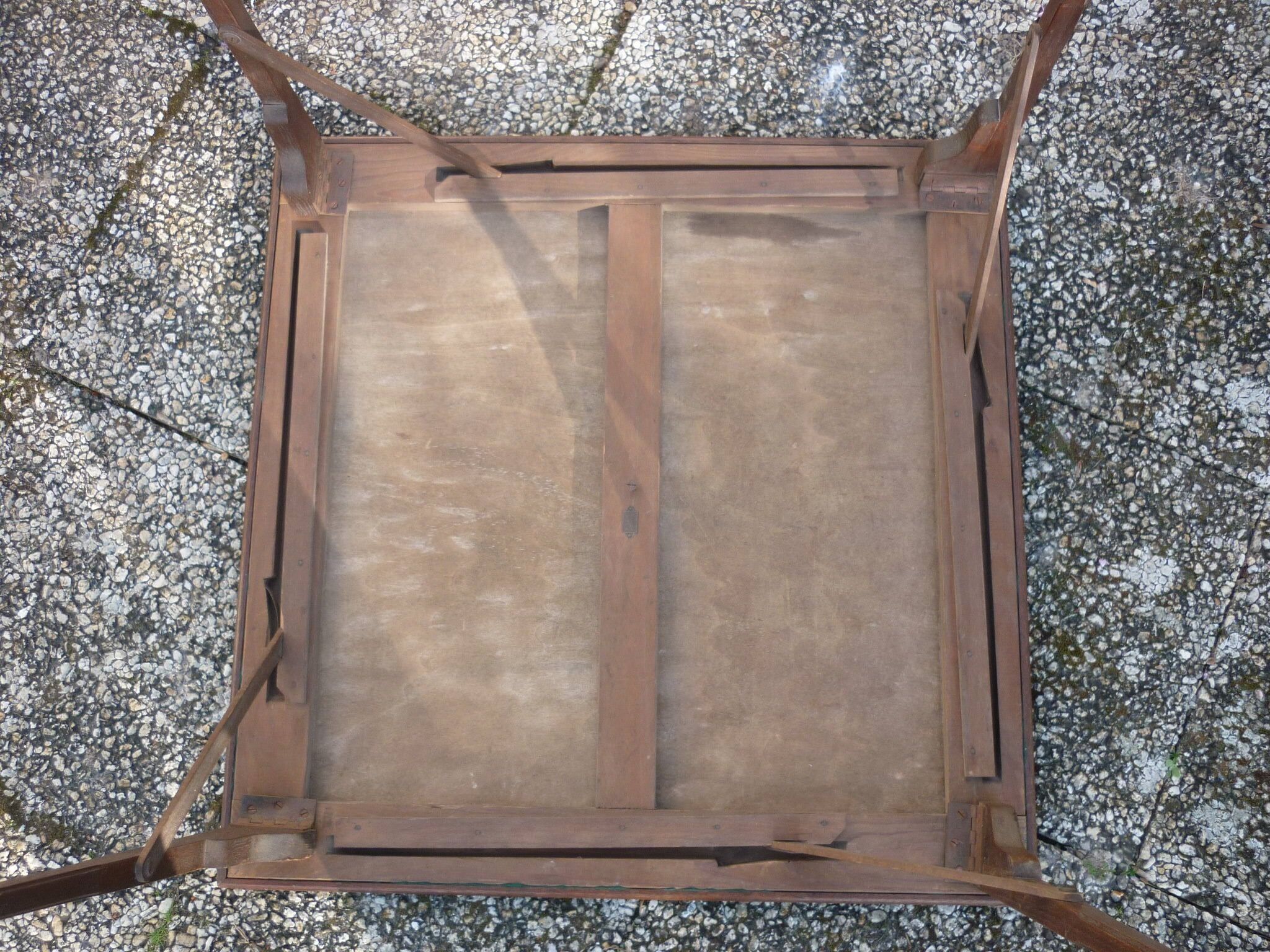 Vintage folding games table