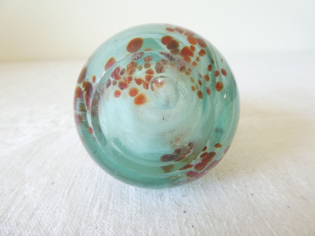 Sulphide / glass pear paperweight Mdina Islands of Malta