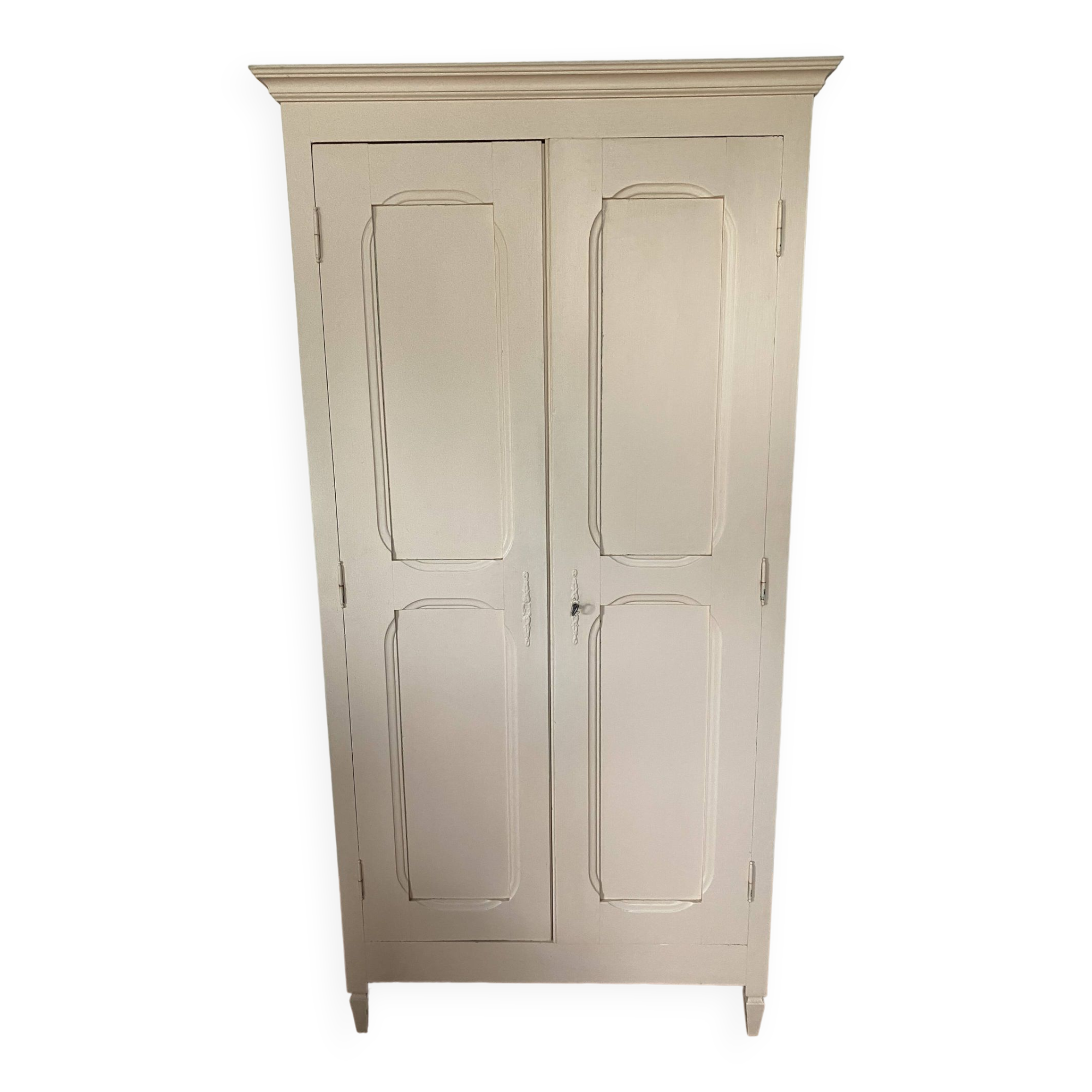 vintage Parisian wardrobe