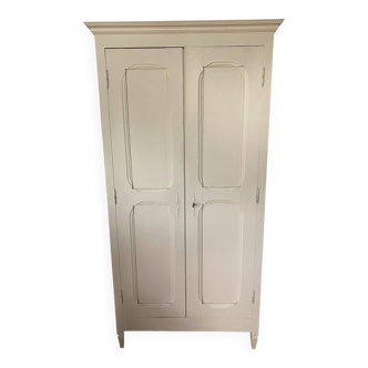 armoire parisienne vintage