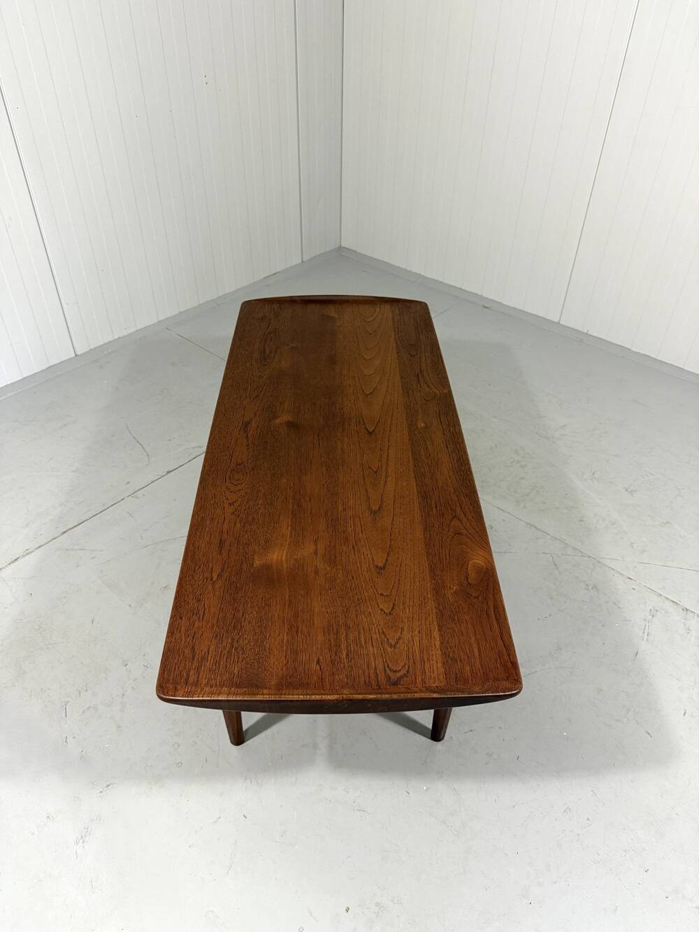 France & Daverkosen FD503 teak coffee table by T. & E. Kindt Larsen
