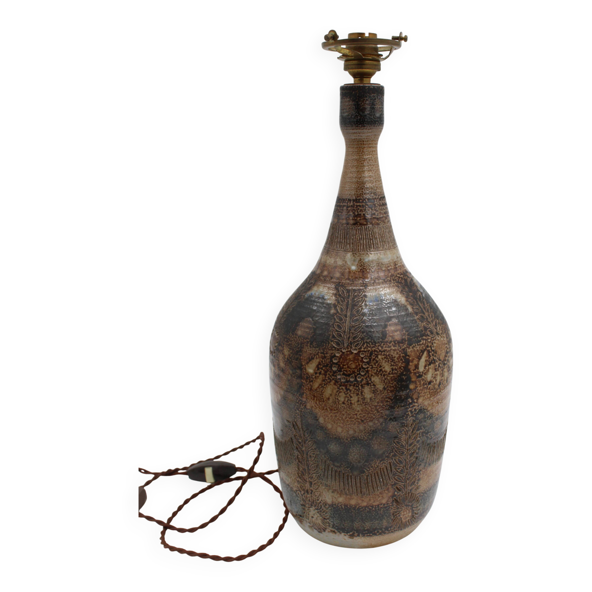 Ceramic lamp base signed jc courjault keraluc in quimper circa 1970