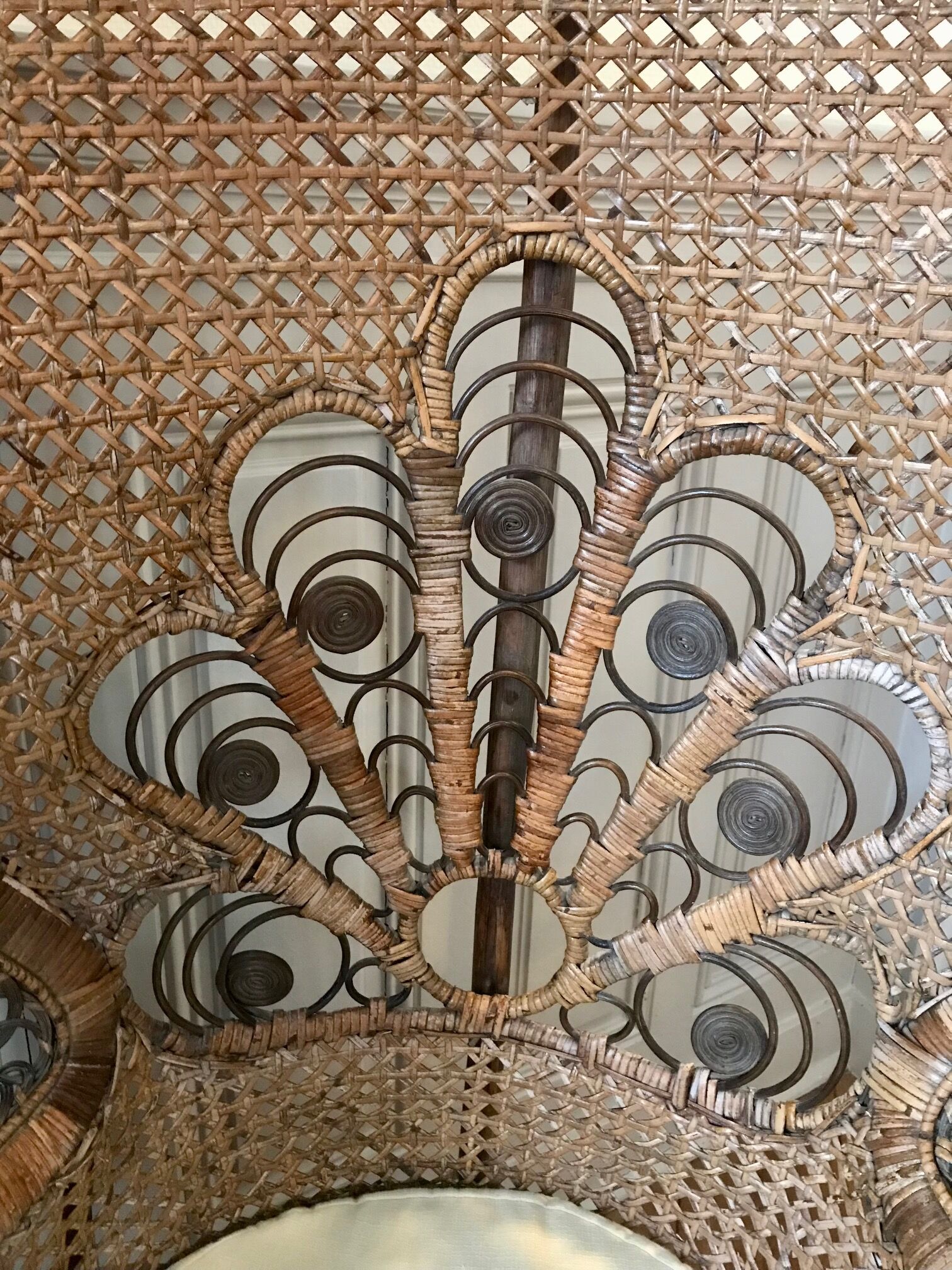 Armchair Emmanuelle peacock