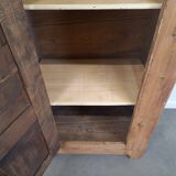 Armoire parisienne en sapin