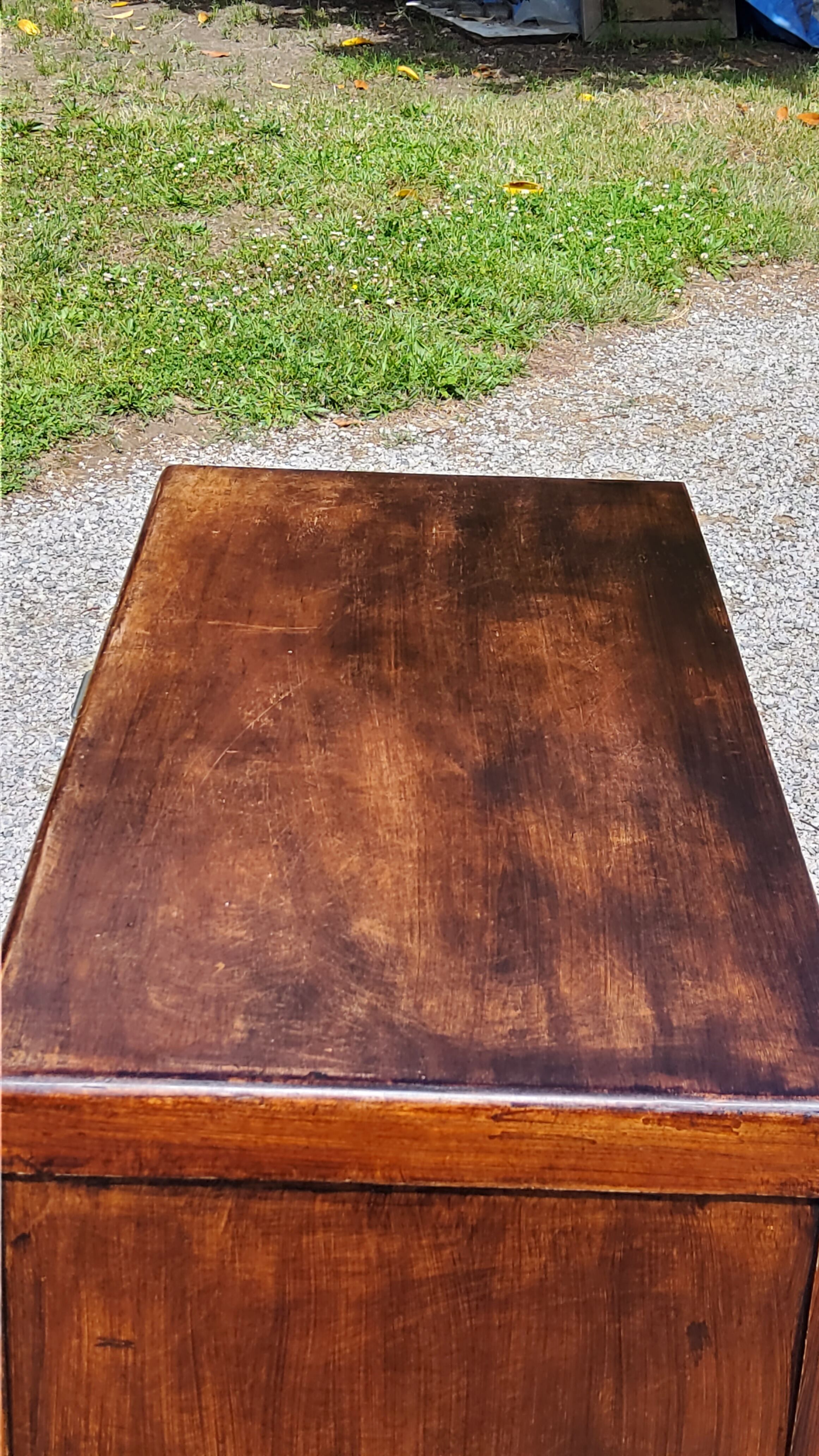Vintage chest of drawers from the 50s 3 drawers feet compass poplar