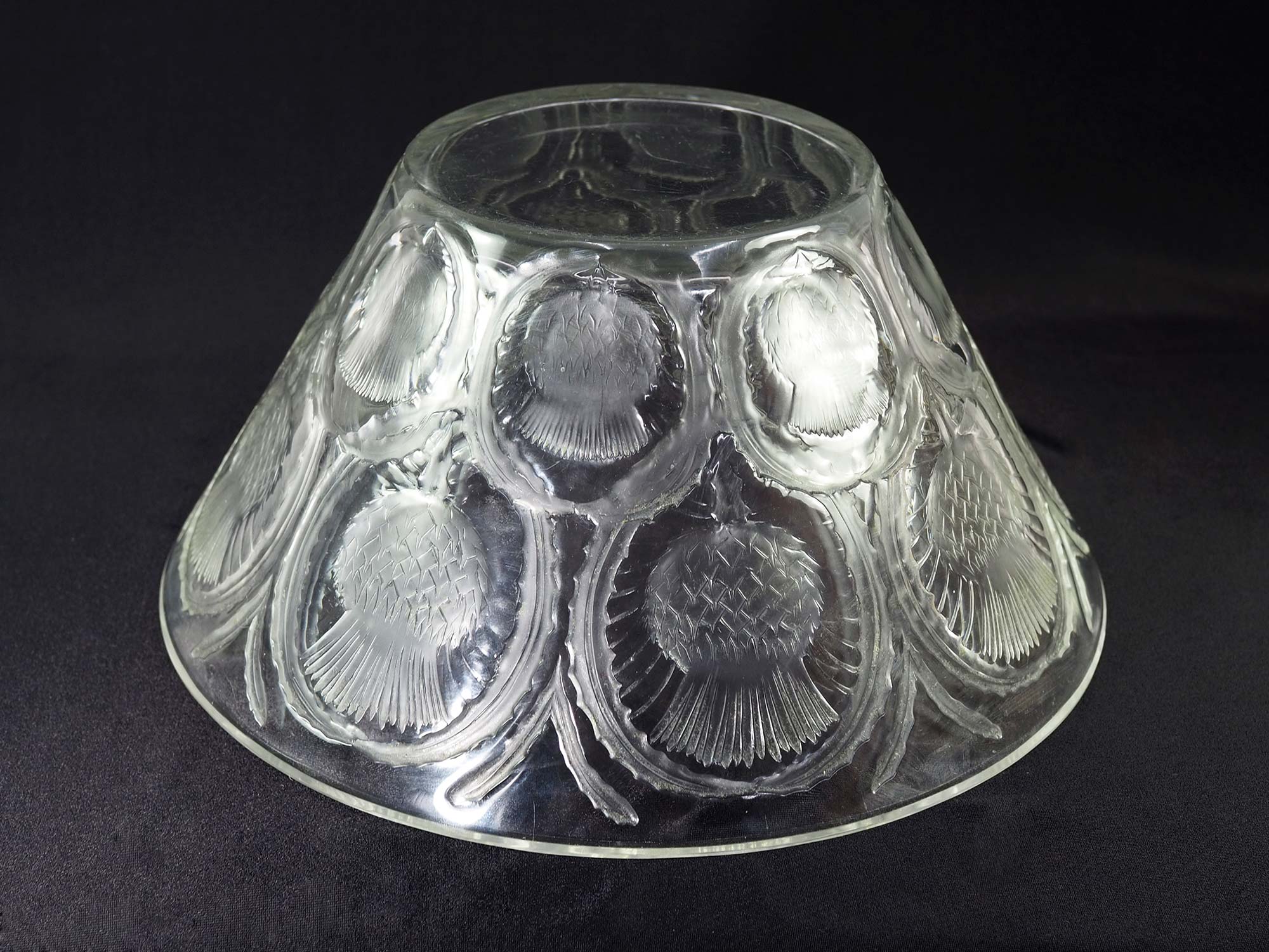 Coupe Lalique Crystal Cut decoration Thistles Master Piece-Circa 1960s