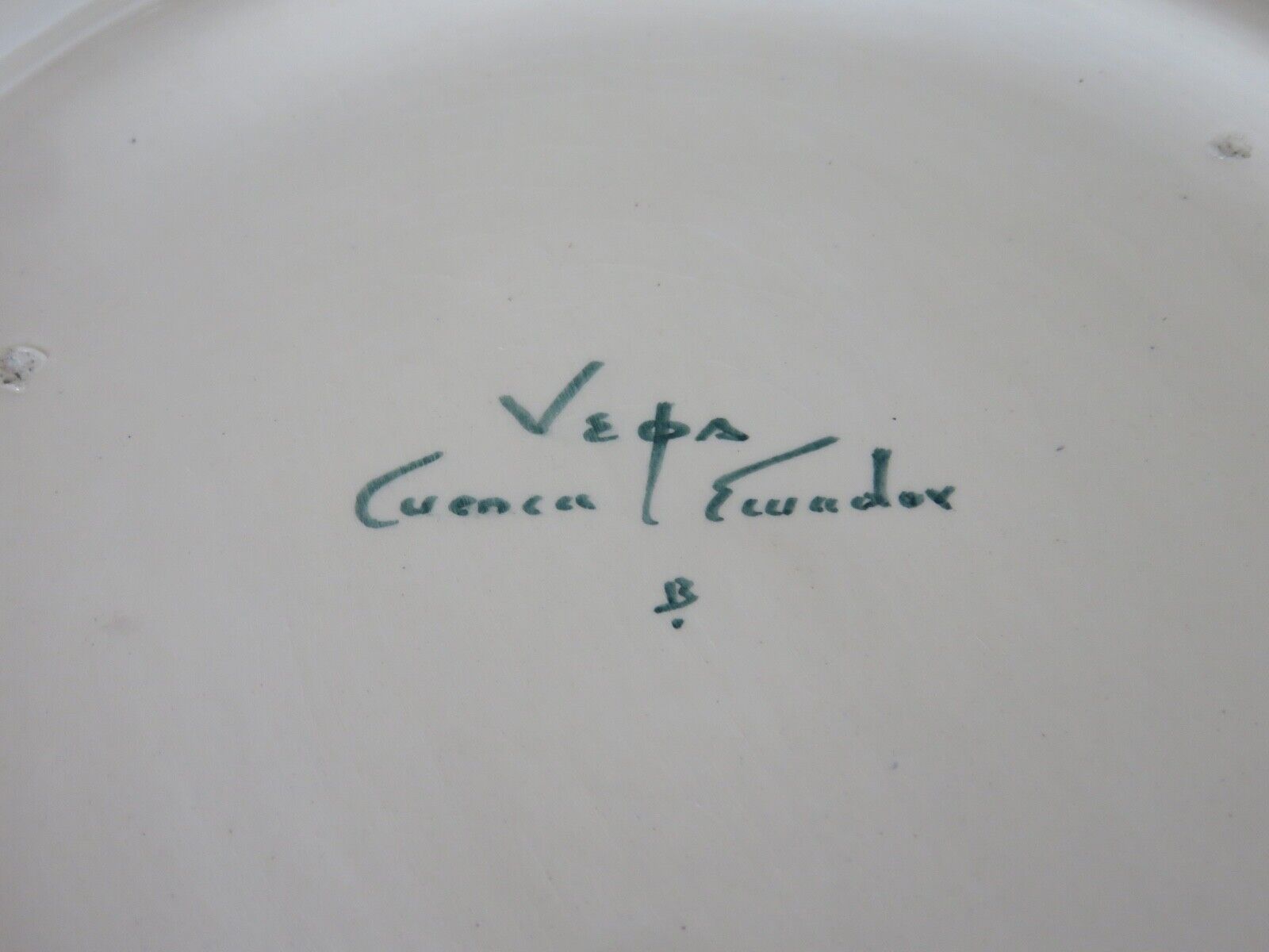 Ceramic decoration dish "peacock" Vega cuenca ecuador