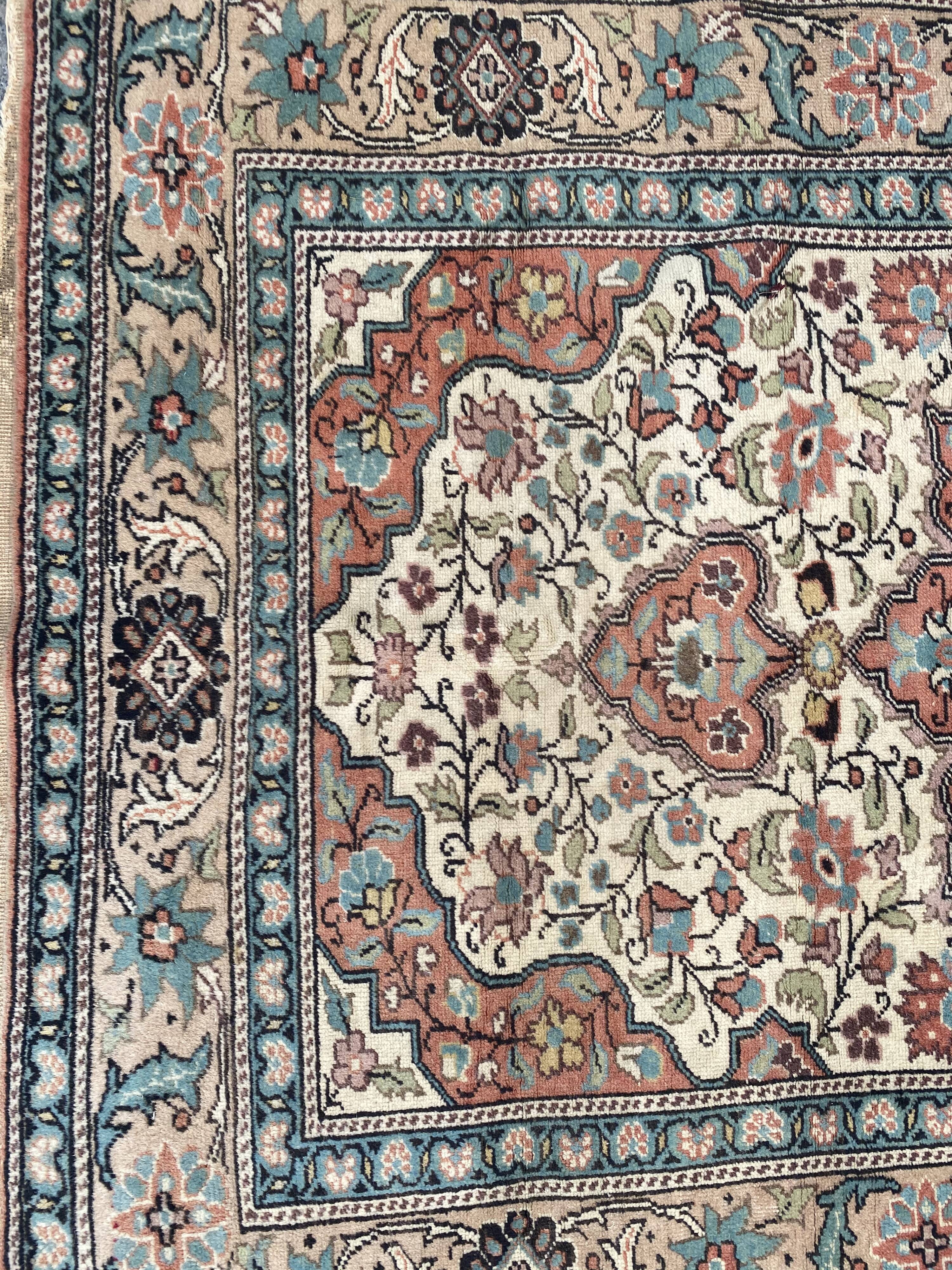 Nice old carpet of Turkey Kayseri handmade 120x180 cm