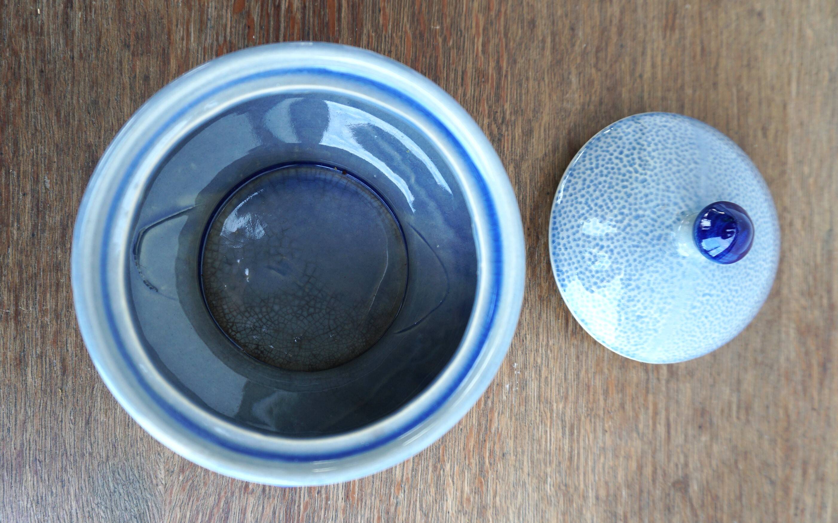 Alsace sandstone pot candy box