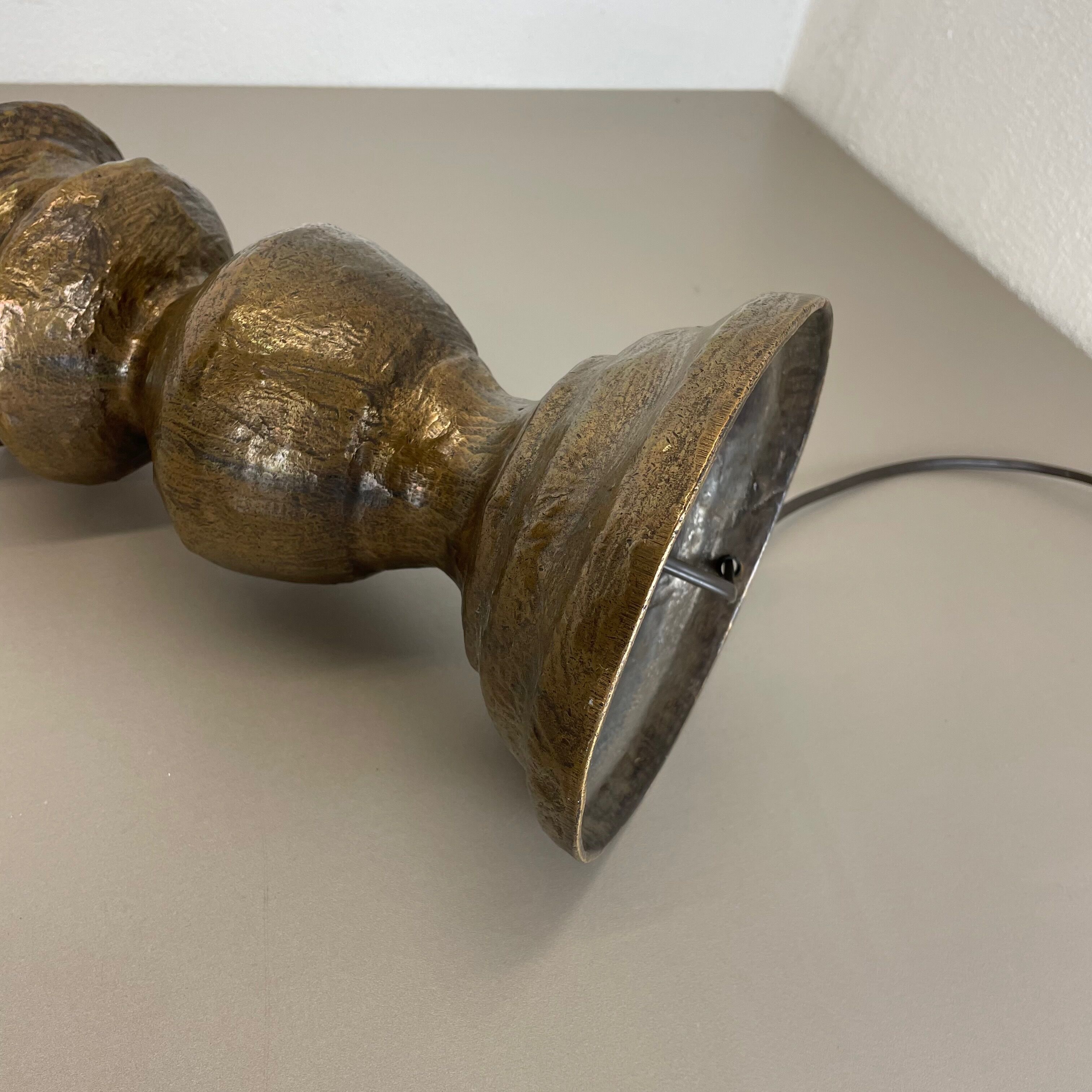 Original Kalmar Style Hollywood Regency Bronze Table Light, Austria, 1960s