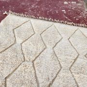 Beni Ouarain rug 300x200 cm – Natural cream wool – Diamond pattern in tone