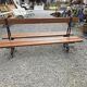 Banc de jardin public de la ville de Paris