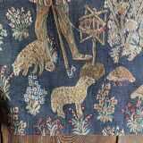 Belgian thousand-flower tapestry representing sheep shearing.