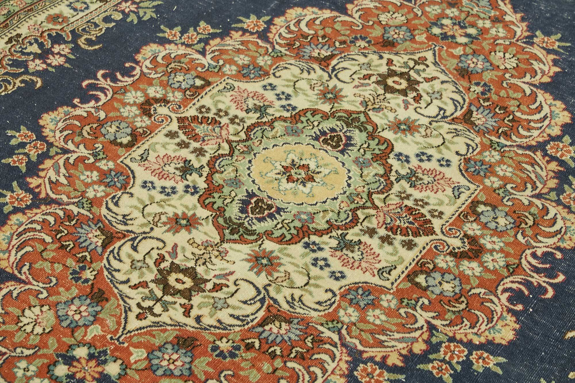 Turkish Wool Vintage Kayseri Rug 207 cm x 297 cm