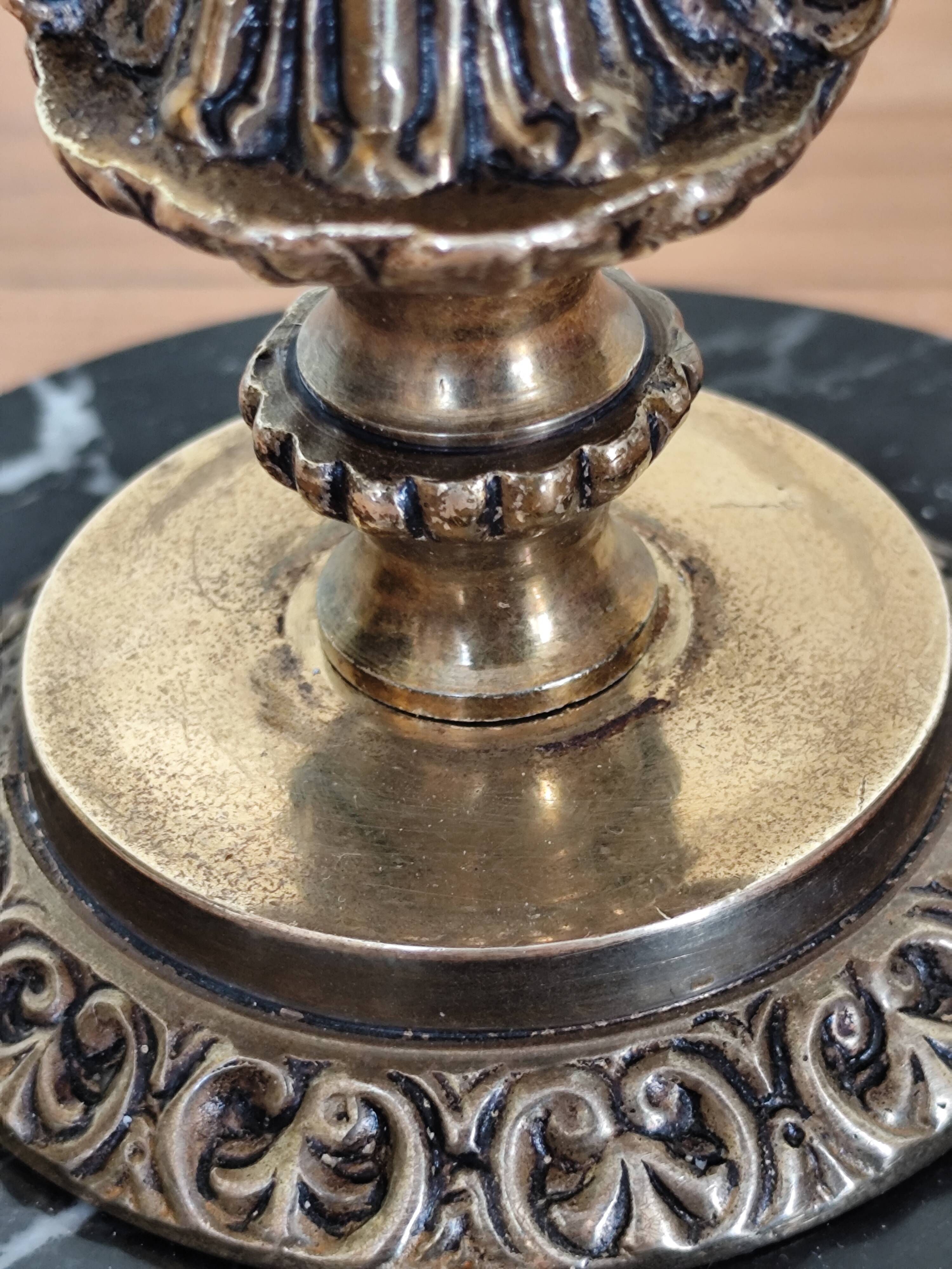 Table lamp base candlestick in chiselled brass and marble base.
