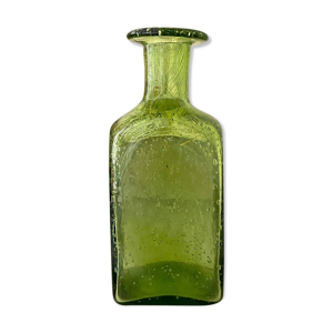 bouteille en verre bullé