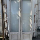 Porte fenêtre a deux vantaux en chêne massif XX siècle