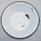 Enamelled iron basin