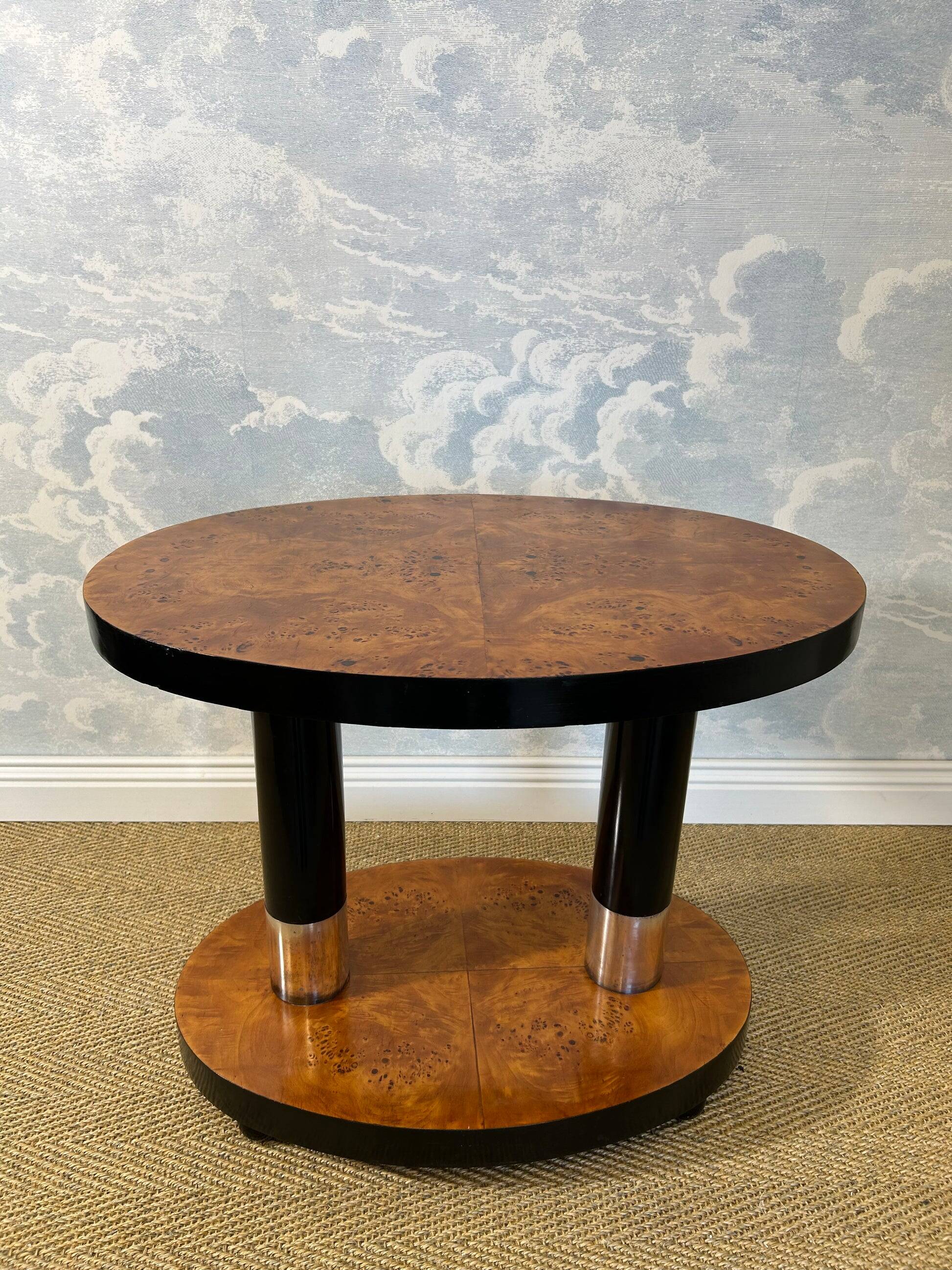 Art Deco side table with walnut burl veneer, France, 1930s.