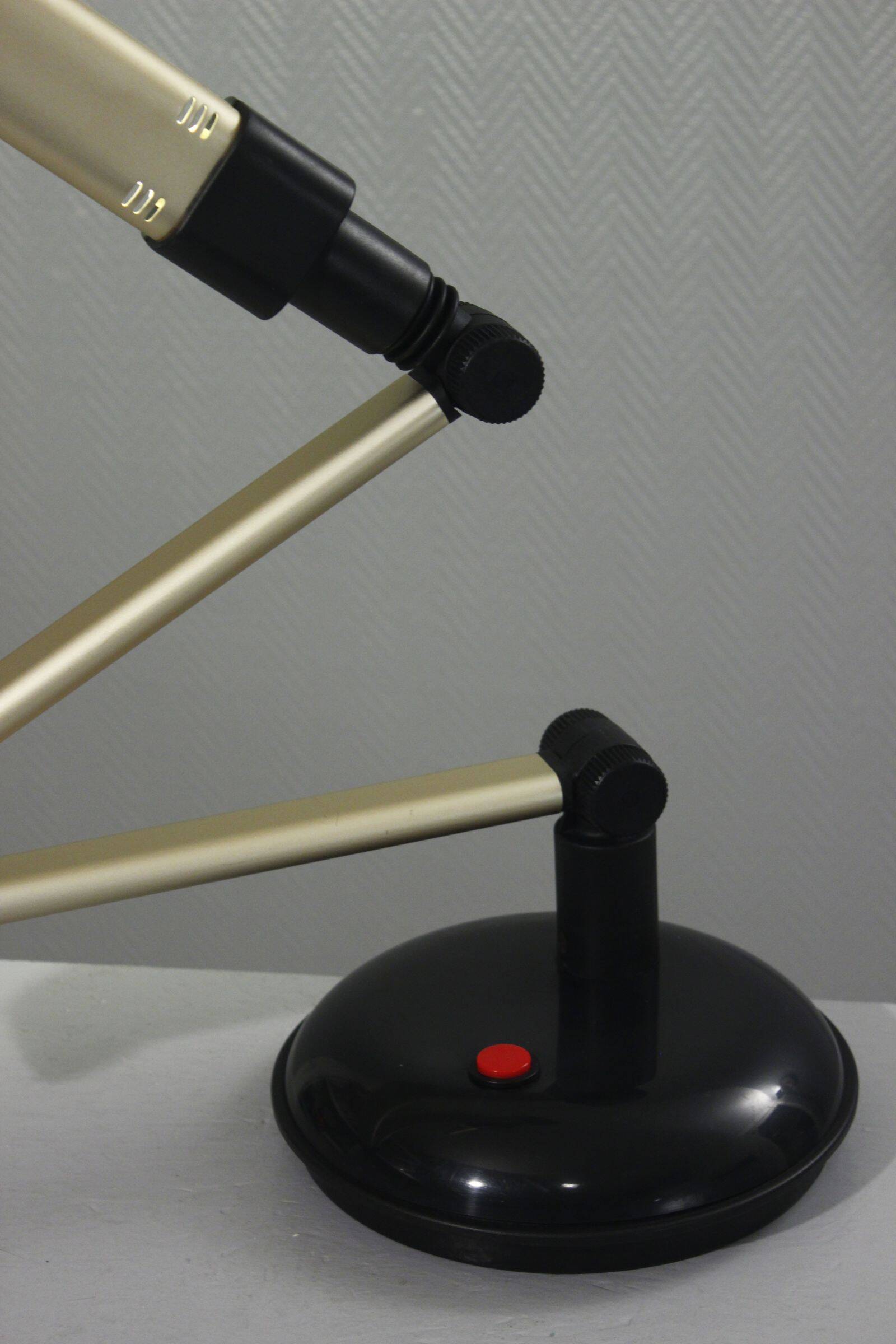 Fulvio BATTAGLIA & Mazda articulated lamp "Bur'o" post-modern design 1980s
