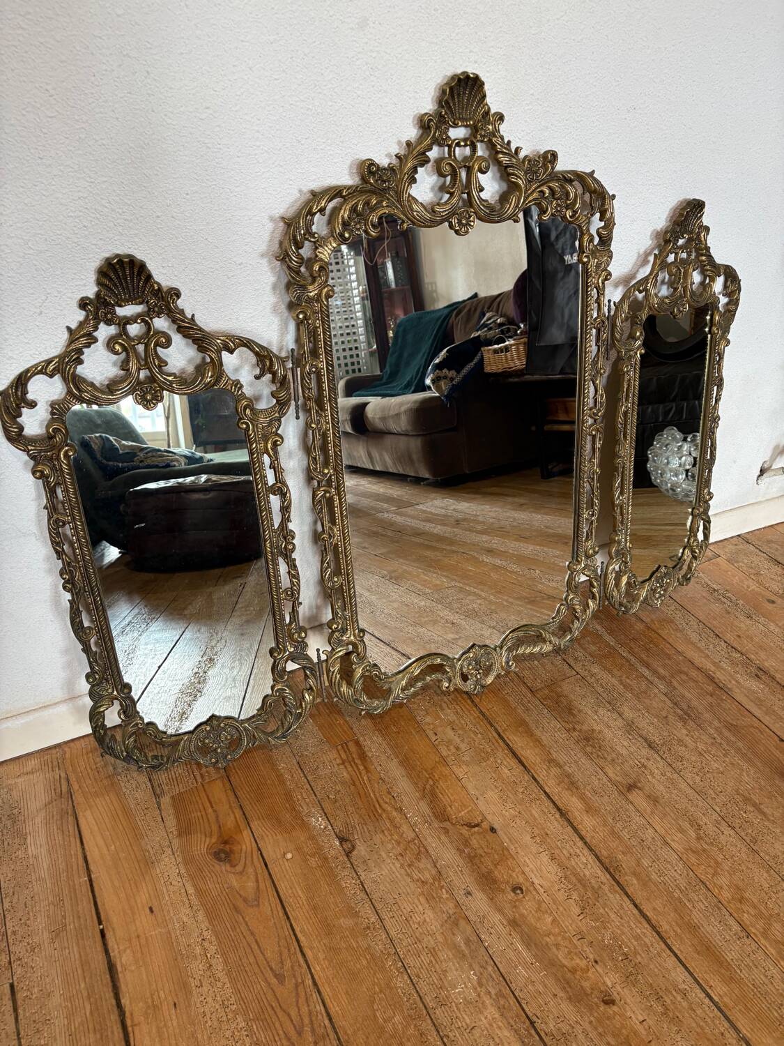 Triptyque Miroir Baroque/Rococo en laiton Doré, vers 1950 -M