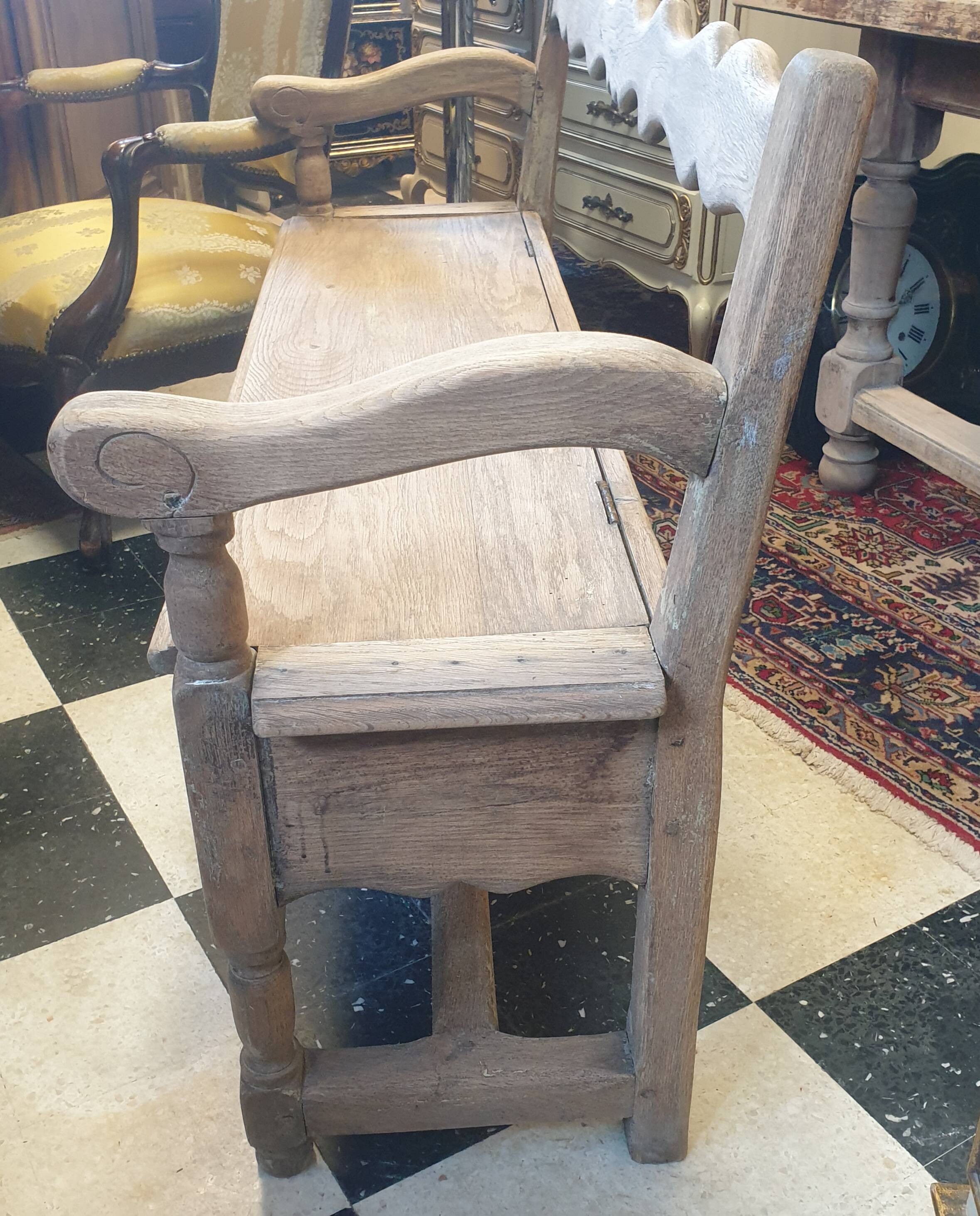 Vintage storage bench in natural wood