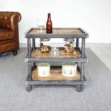 Industrial service with 3 trays