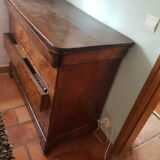 Louis Philippe dresser