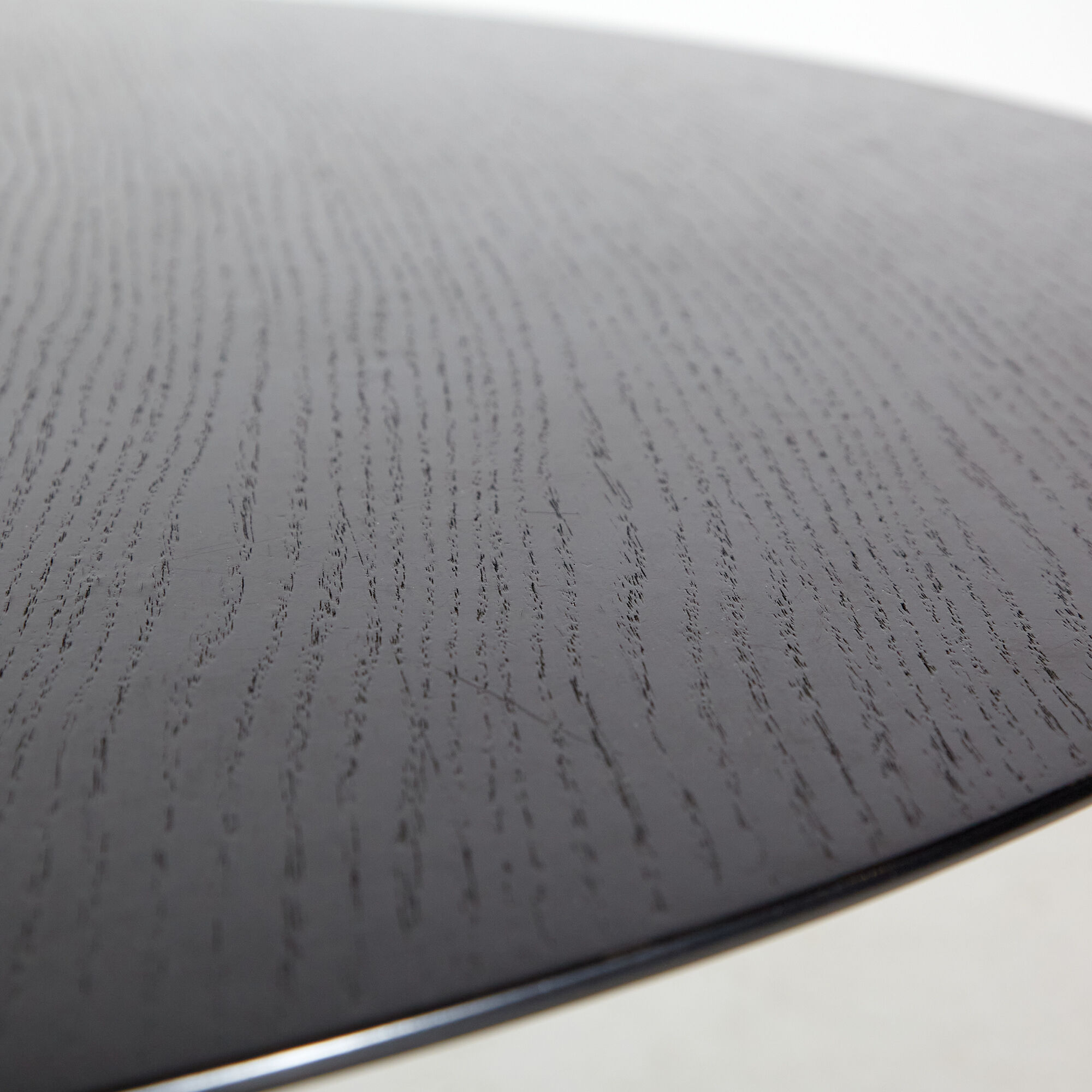 BoConcept Amari dining table