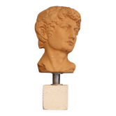 Tête d’Apollon en terre cuite sculptée à la main