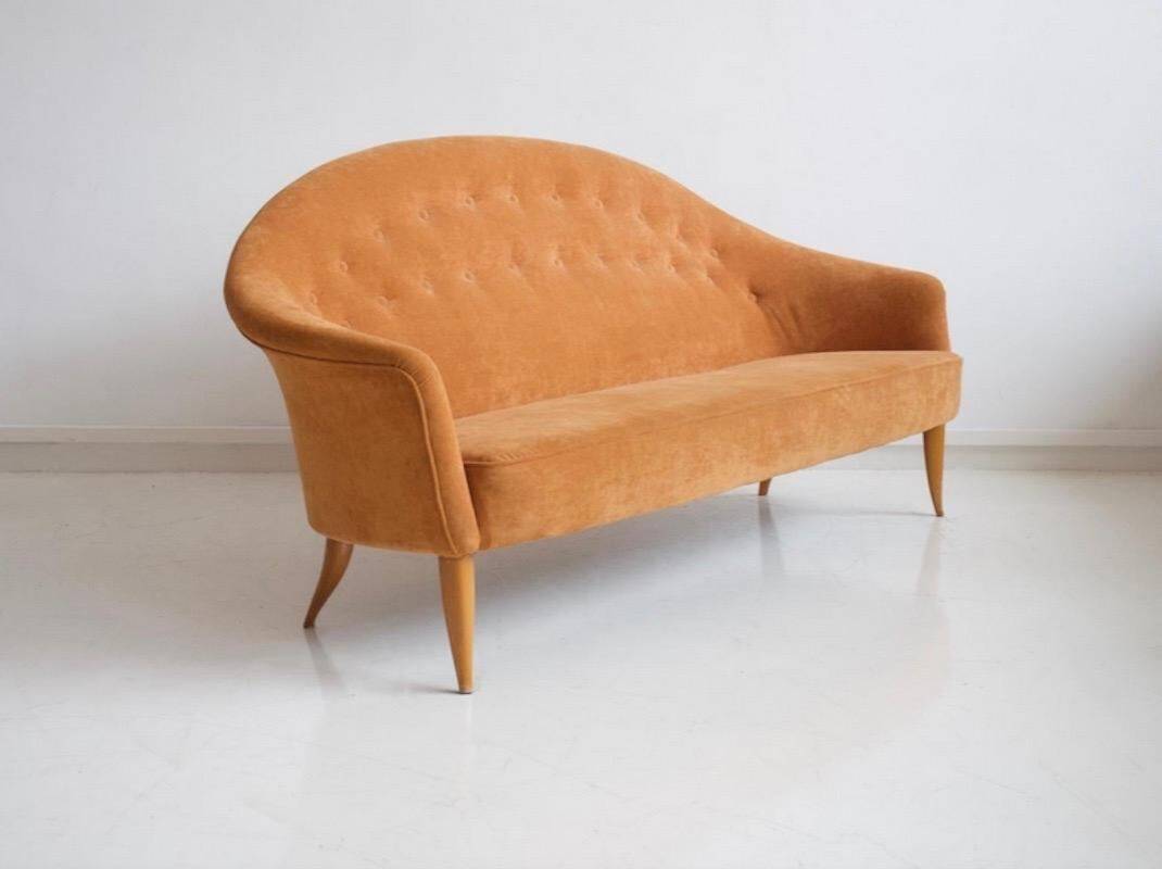 Canapé Paradise with orange fabric upholstery by Kerstin Hörlin-Holmqvist