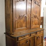 Louis XV two-body buffet Charolais in walnut, from the 18th century.