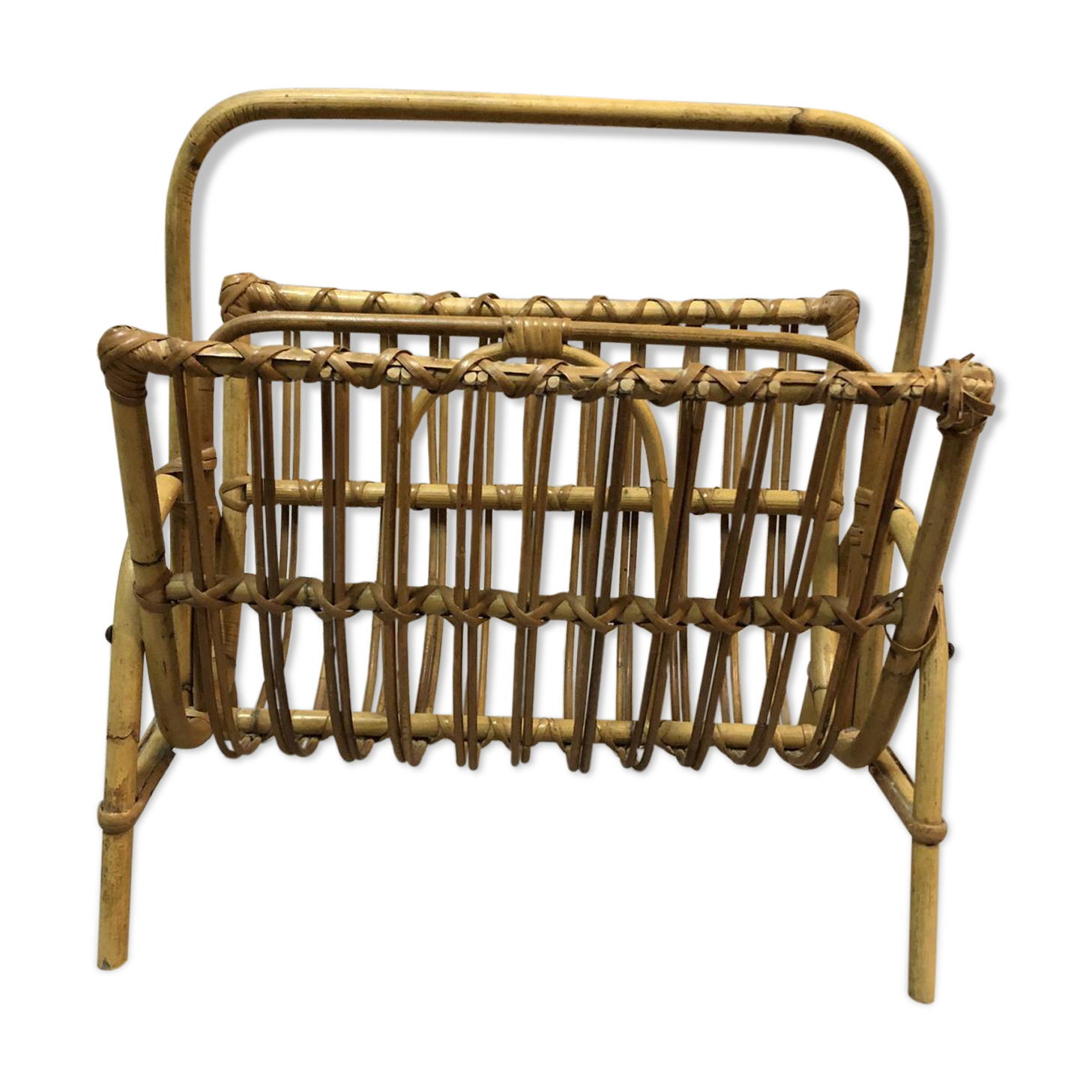 Mid-century magazine holder in rattan France 1960s
