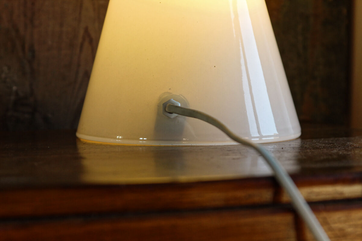 Teepee lamp conical in white glass. SCE France. 1980s