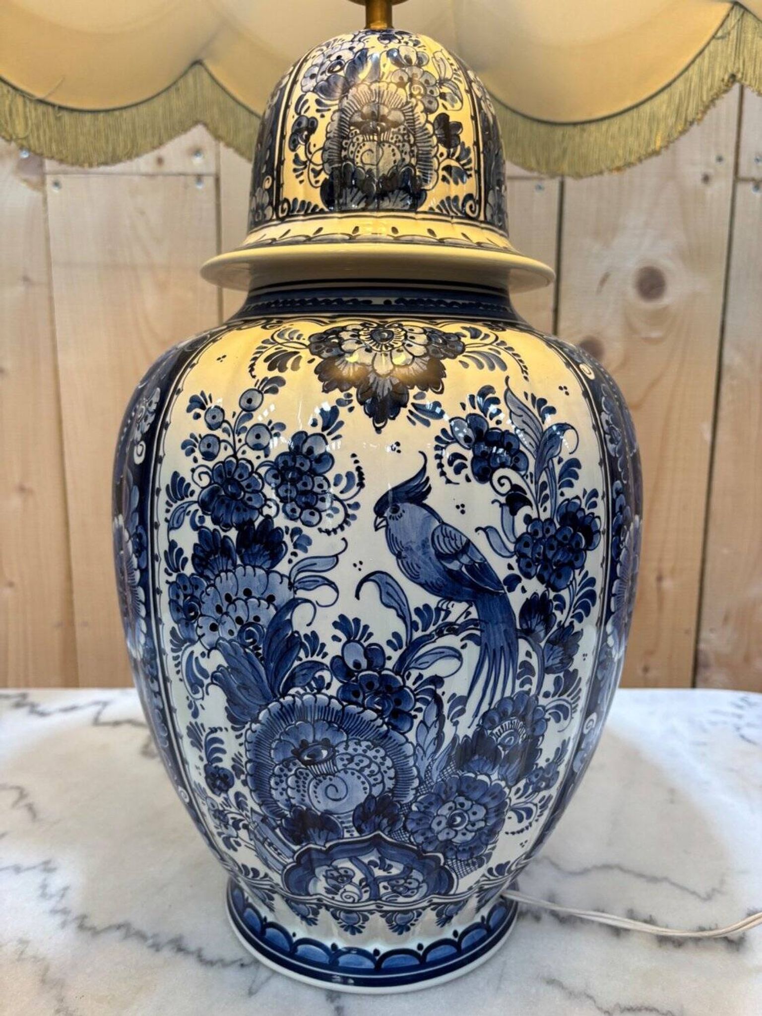 Lampe Delft en faïence bleue et blanche - hauteur 80 cm