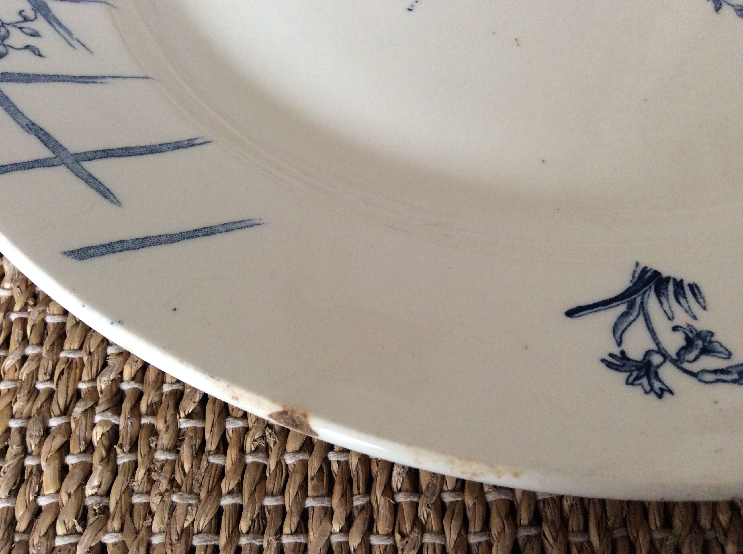 Round dish terre de fer