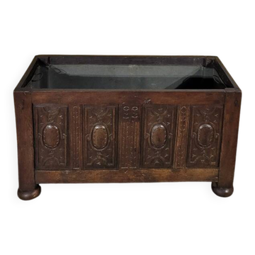 Large oak and zinc planter